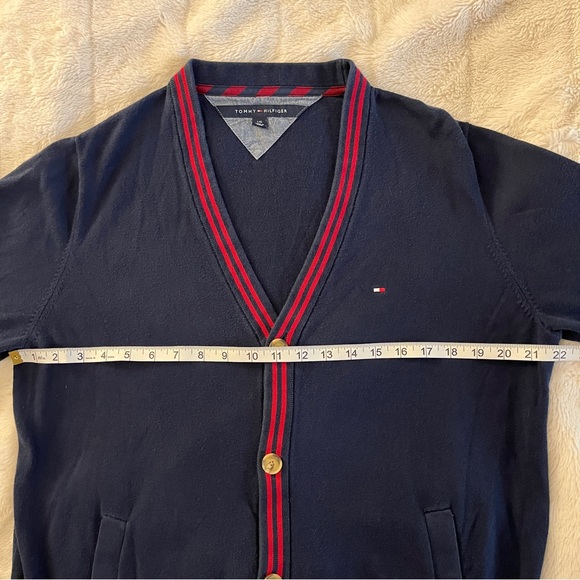 Tommy Hilfiger knit button-up cardigan sweater - men’s large - Picture 4 of 6